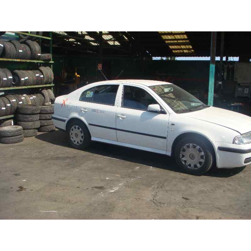 skoda octavia berlina (1u2) del año 2004