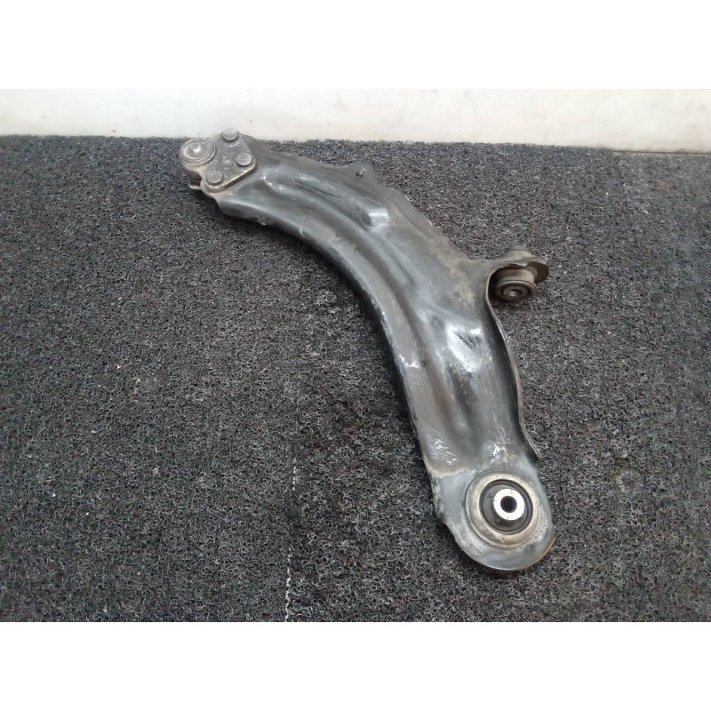 Recambio de brazo suspension inferior delantero derecho para renault kangoo expression referencia OEM IAM - Blanco 2