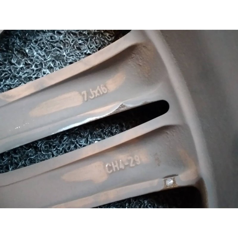 Recambio de llanta para citroën c4 lim. seduction referencia OEM IAM 7JX16CH23 9687802977 - Blanco 4