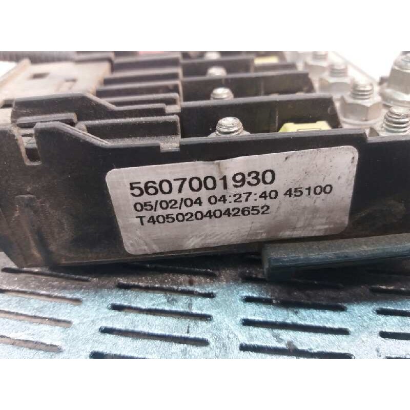 Recambio de caja reles / fusibles para ford fiesta (cbk) 1.6 tdci cat referencia OEM IAM 5607001930 - Azul 4