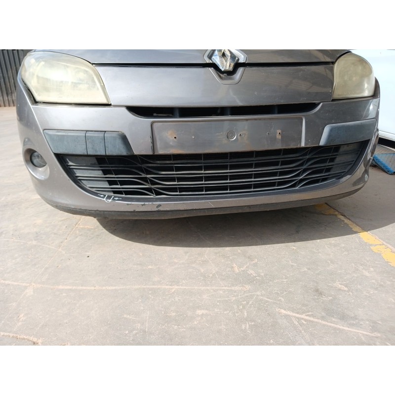 Recambio de paragolpes delantero para renault megane iii hatchback (bz0/1_, b3_) 1.5 dci referencia OEM IAM   