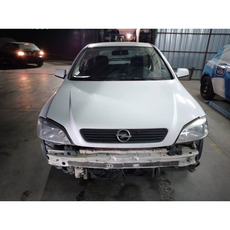 opel astra g berlina del año 1999