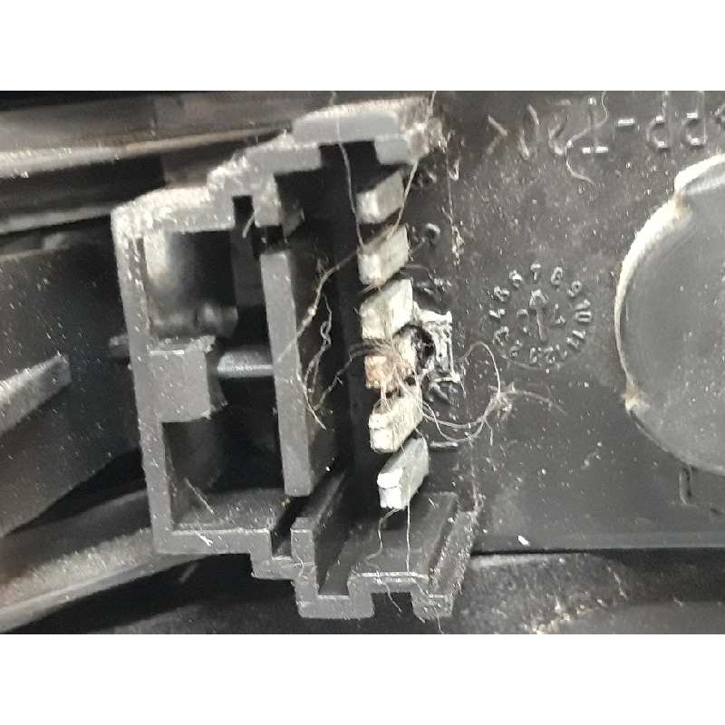 Recambio de piloto trasero izquierdo para renault megane ii familiar dynamique referencia OEM IAM 3
