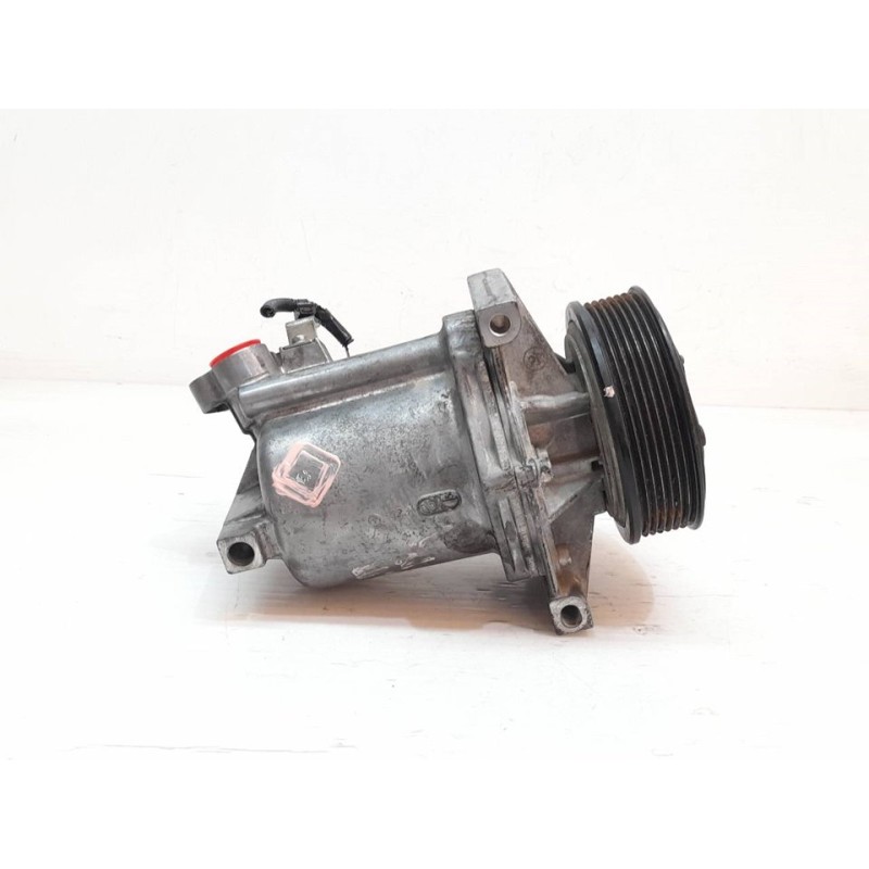 Recambio de compresor aire acondicionado para dacia dokker essential referencia OEM IAM 926005727R HM 3