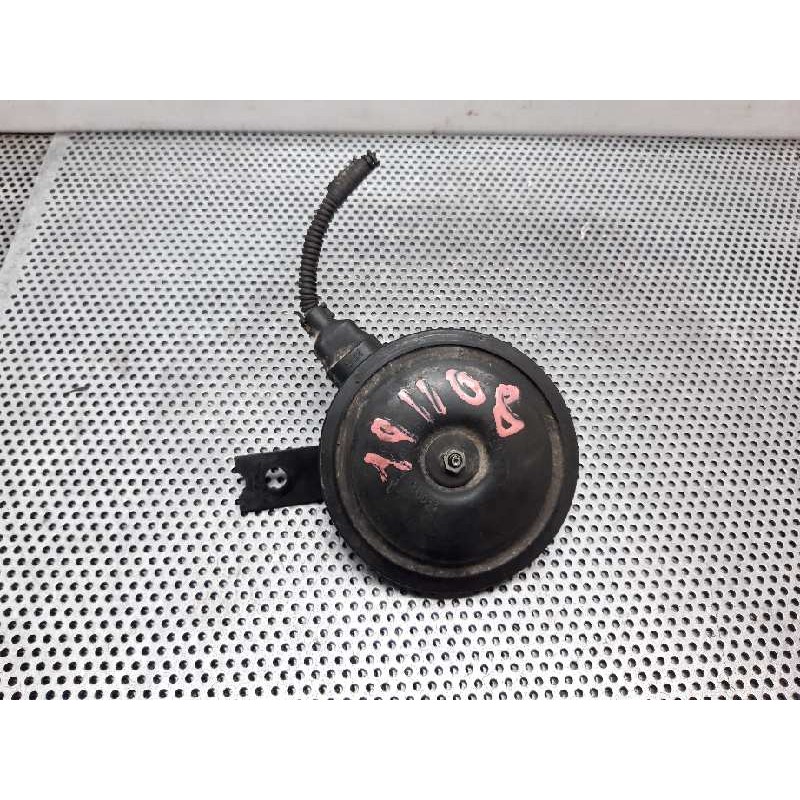 Recambio de claxon para hyundai getz (tb) 1.1 básico referencia OEM IAM   