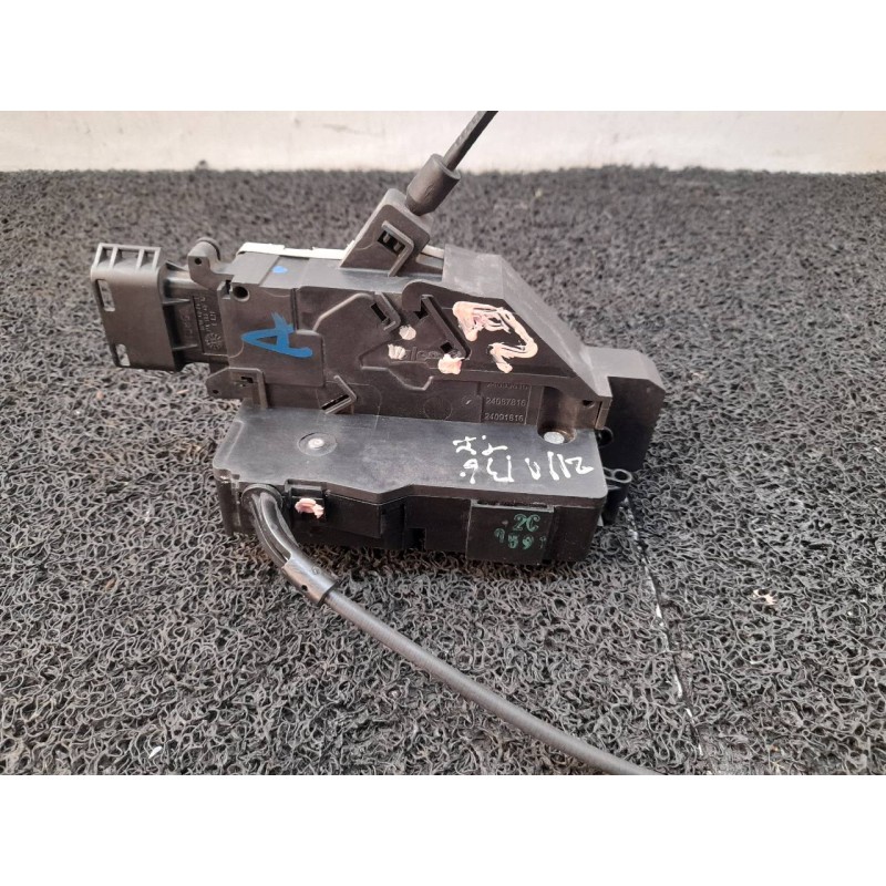 Recambio de cerradura puerta trasera izquierda para peugeot 3008 sport pack referencia OEM IAM 24090816 24090158 9681792980
