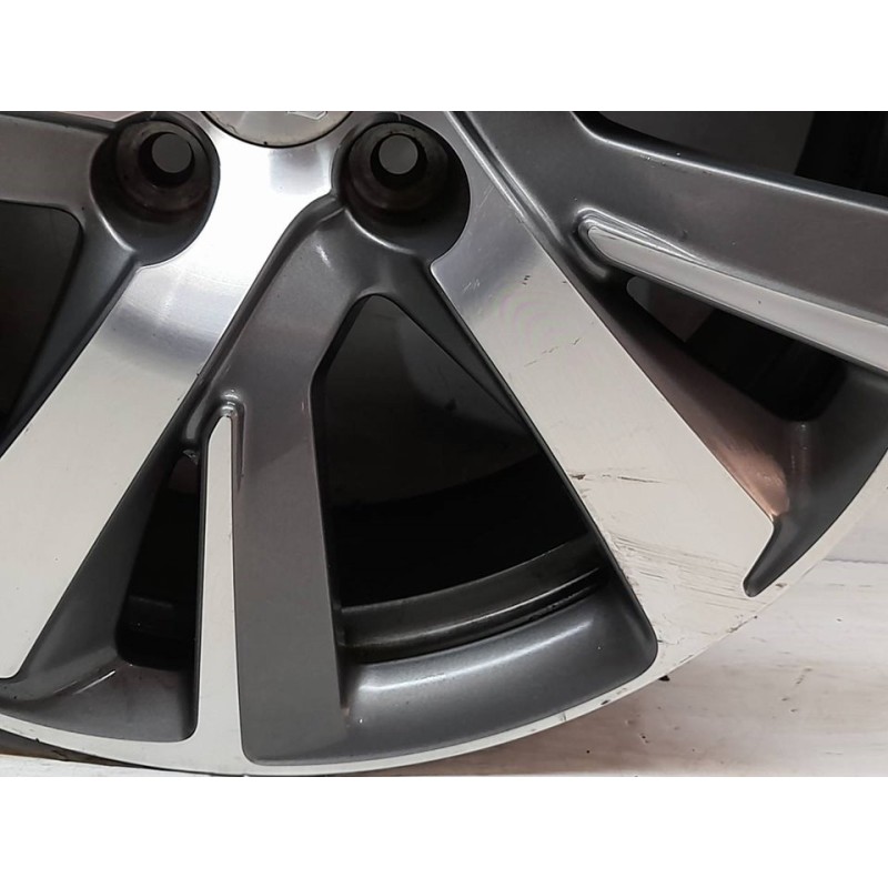 Recambio de llanta para peugeot 2008 (--.2013) active referencia OEM IAM 9678398277 - Blanco 2