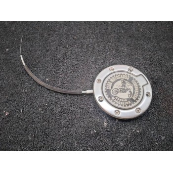 TAPA EXTERIOR COMBUSTIBLE 