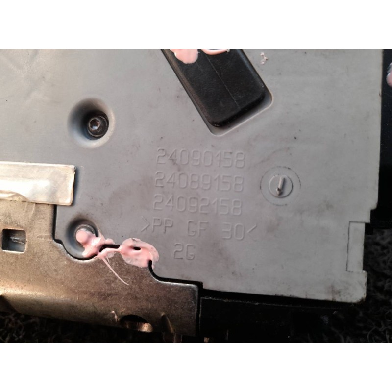 Recambio de cerradura puerta trasera izquierda para peugeot 3008 sport pack referencia OEM IAM 24090816 24090158 9681792980 4