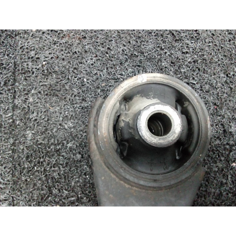 Recambio de brazo suspension inferior delantero derecho para kia magentis concept referencia OEM IAM 2