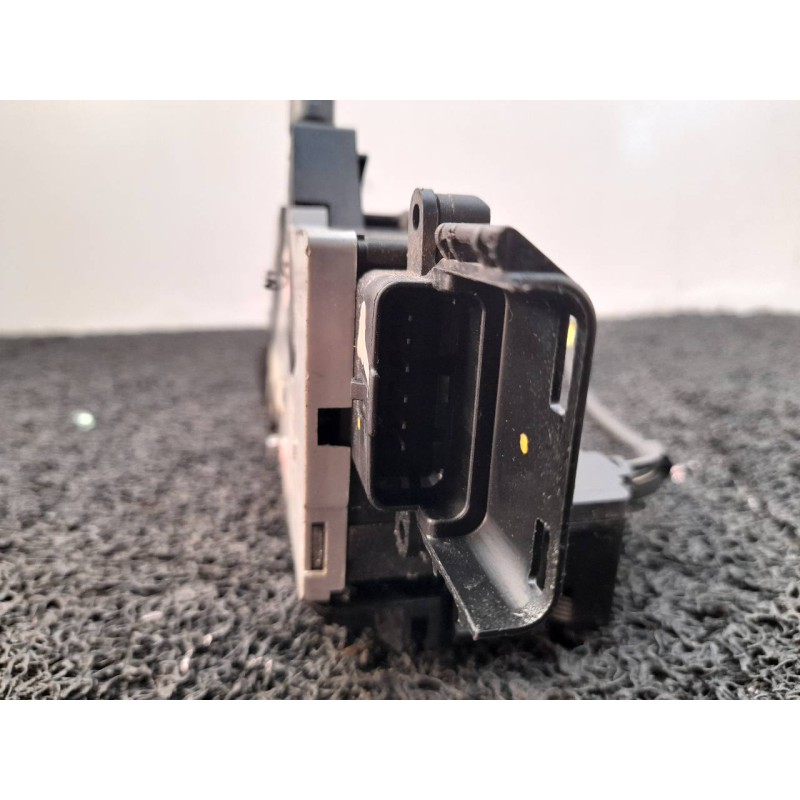 Recambio de cerradura puerta trasera izquierda para peugeot 3008 sport pack referencia OEM IAM 24090816 24090158 9681792980 5