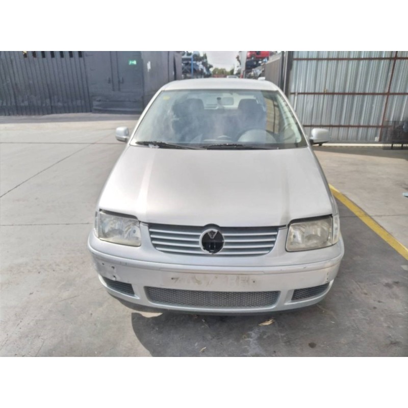 volkswagen polo berlina (6n2) del año 2000