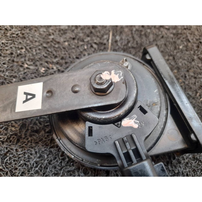 Recambio de claxon para jaguar xe prestige referencia OEM IAM GX7313802AA - Azul 3