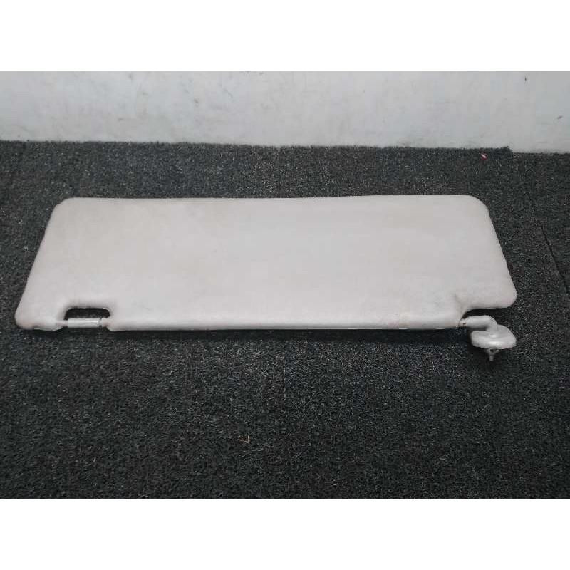 Recambio de parasol derecho para nissan atleon 110 referencia OEM IAM - Blanco 2