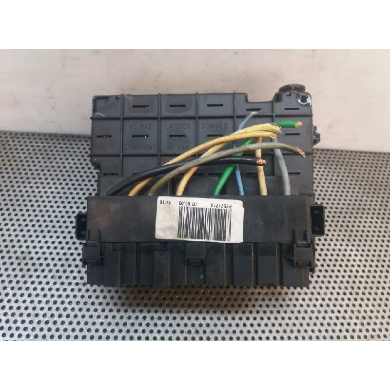 Recambio de caja reles / fusibles para peugeot 307 break / sw (s1) sw referencia OEM IAM 9650664180 - Gris 2