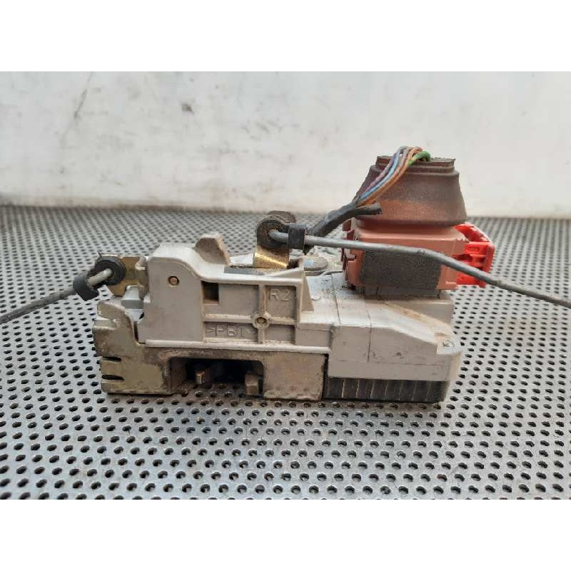 Recambio de cerradura puerta delantera derecha para peugeot 206 berlina xn referencia OEM IAM   