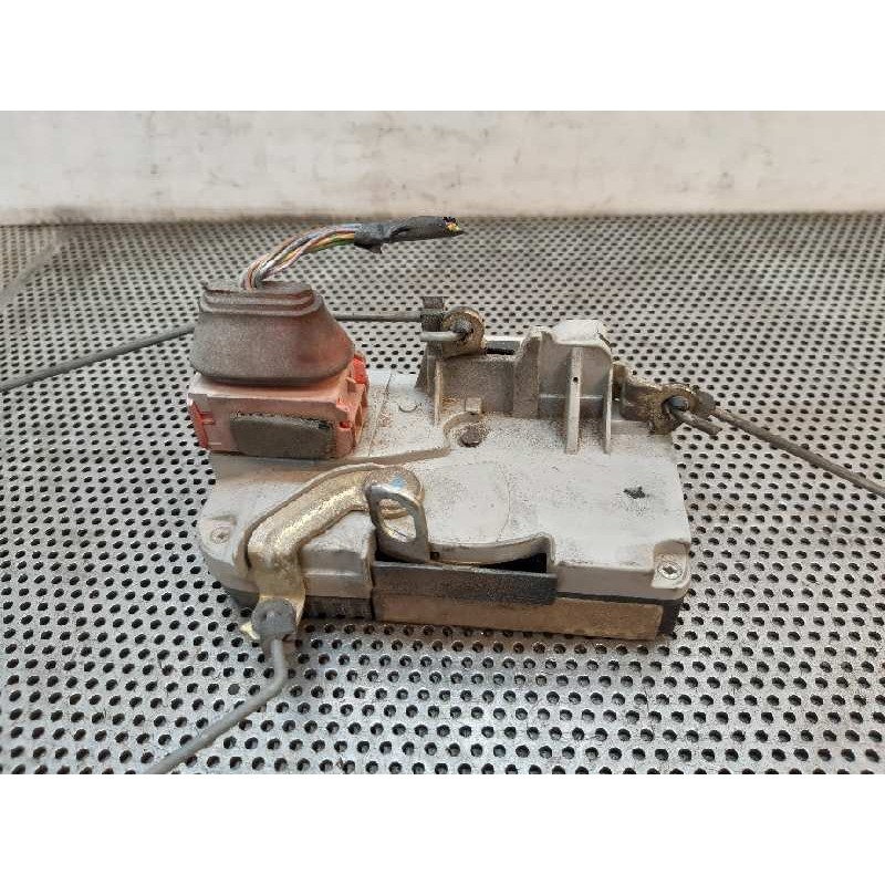 Recambio de cerradura puerta delantera derecha para peugeot 206 berlina xn referencia OEM IAM 4
