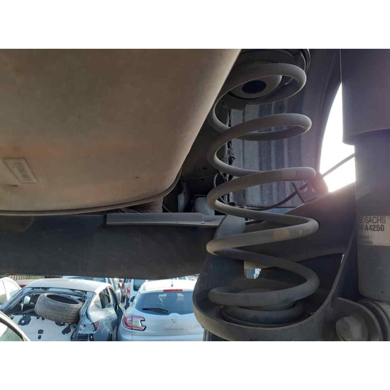 Recambio de muelle amortiguacion para kia carens ( ) concept referencia OEM IAM 2