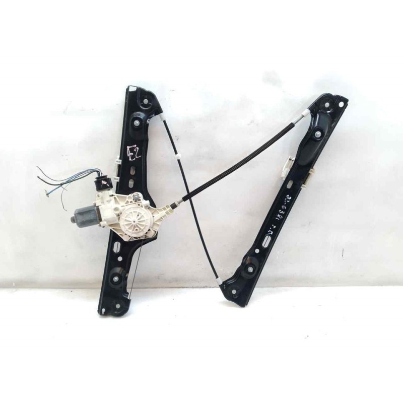Recambio de elevalunas delantero derecho para bmw serie 3 berlina (e90) 320d referencia OEM IAM 7060266S  
