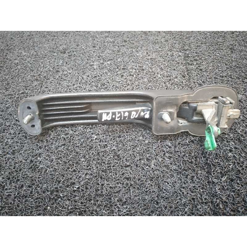 Recambio de maneta exterior delantera derecha para nissan atleon 110 referencia OEM IAM - Blanco 2