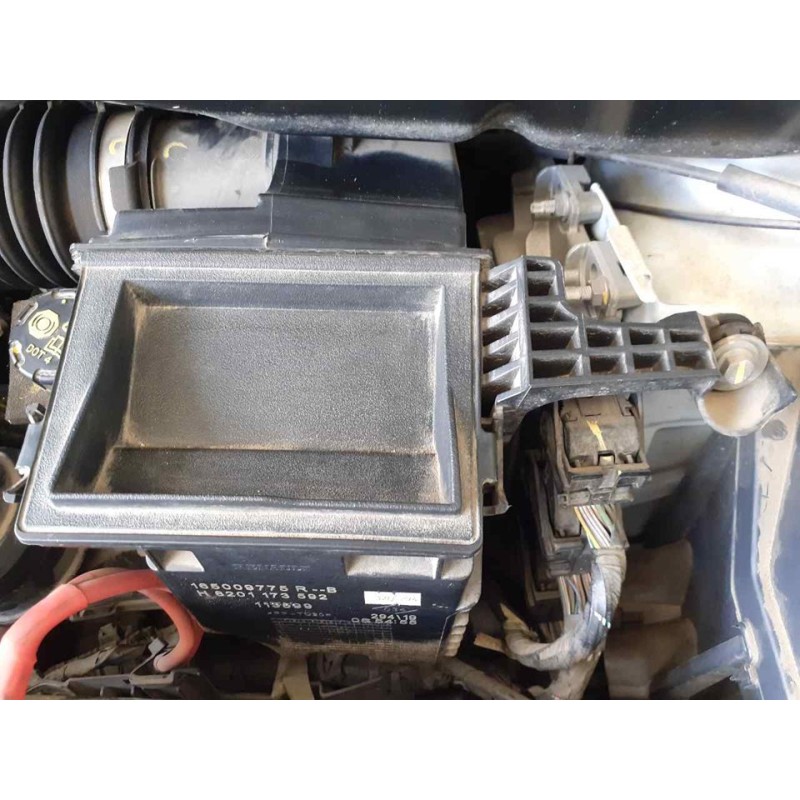 Recambio de filtro aire para dacia dokker essential referencia OEM IAM H8201173592 165009775R 