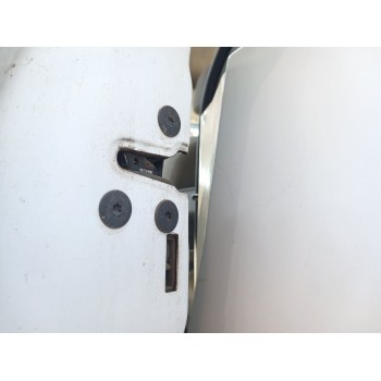 CERRADURA PUERTA LATERAL IZQUIERDA 