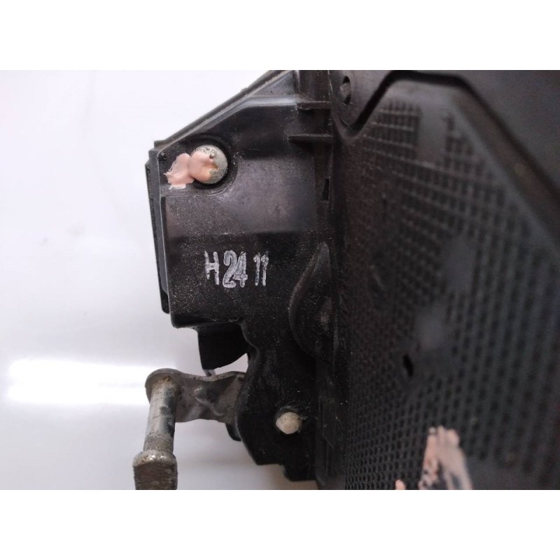 Recambio de cerradura puerta trasera derecha para toyota auris active referencia OEM IAM H2411 - Blanco 5