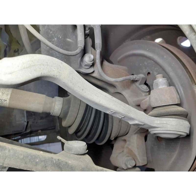 Recambio de mangueta delantera derecha para dacia dokker essential referencia OEM IAM   