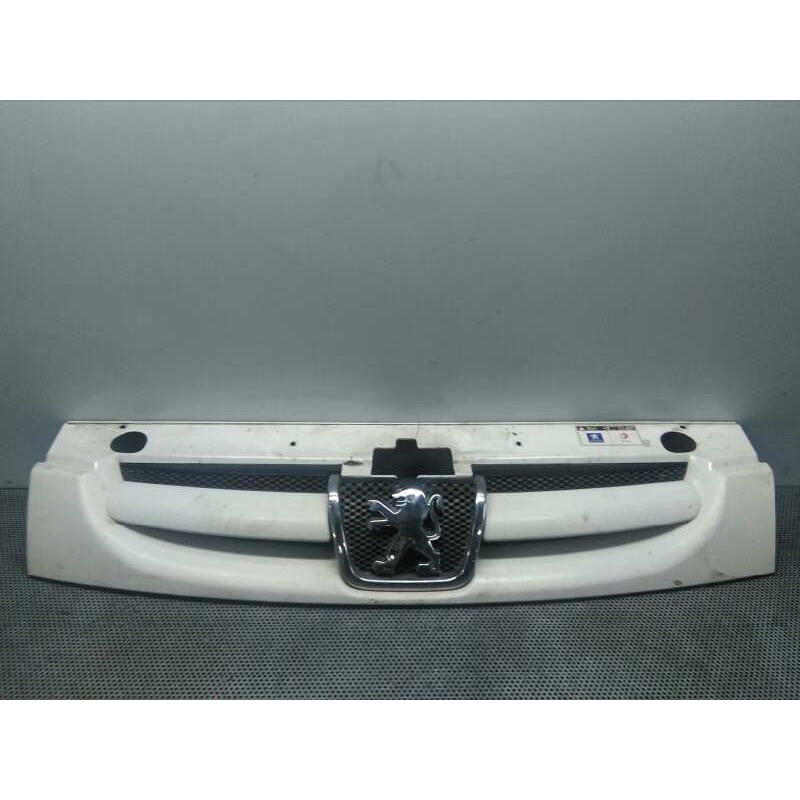 Recambio de rejilla delantera para peugeot partner (s2) combi pro referencia OEM IAM - Blanco 2
