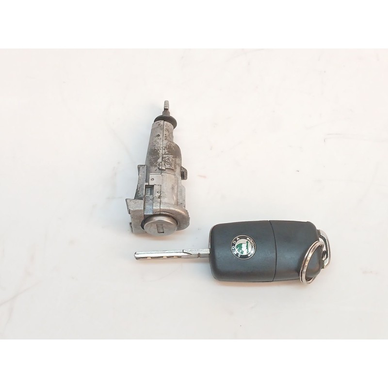 Recambio de bombin puerta delantera izquierda para skoda fabia (5j2 ) style referencia OEM IAM 1621 5J0837167 