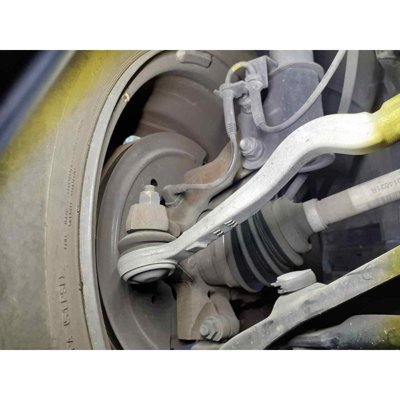 Recambio de mangueta delantera izquierda para dacia dokker essential referencia OEM IAM   