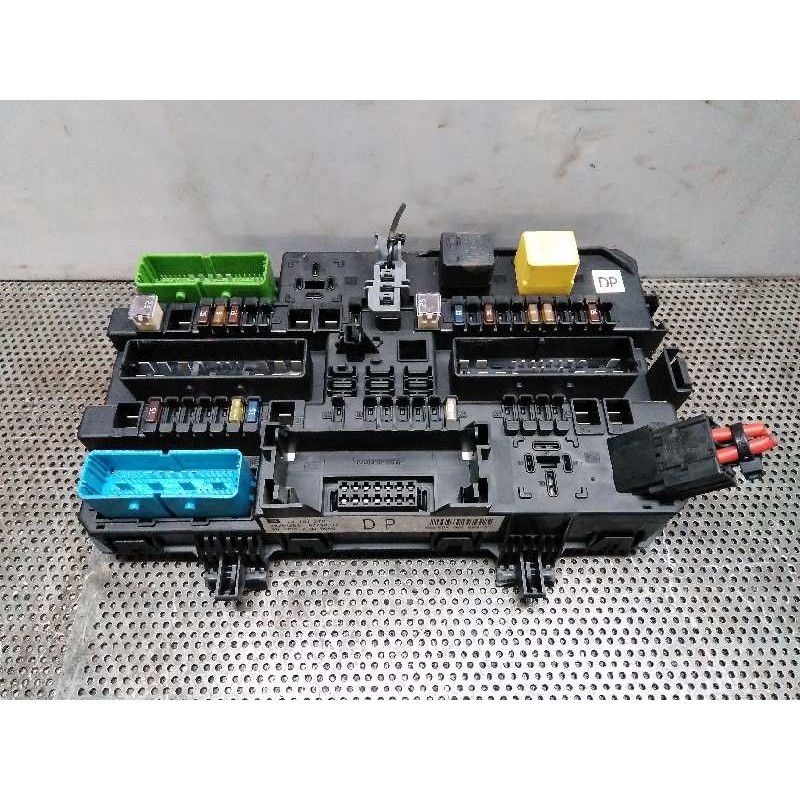 Recambio de caja reles / fusibles para opel astra gtc 1.9 16v cdti cat (z 19 dth / lrd) referencia OEM IAM 13181278 5DK00866931