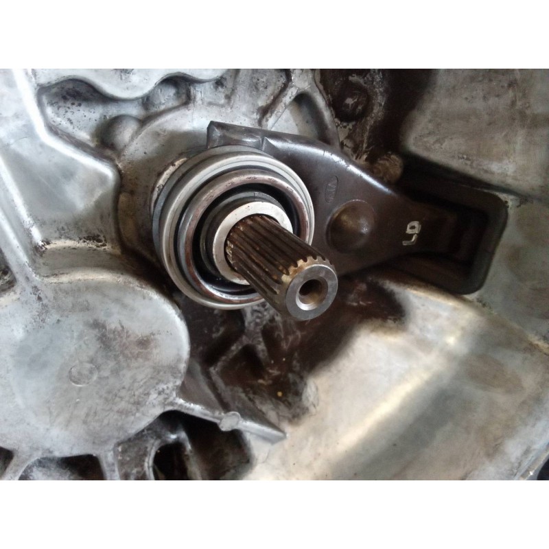 Recambio de caja cambios para kia rio 1.5 crdi ex1 referencia OEM IAM P61763 2