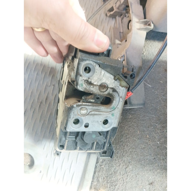 Recambio de cerradura puerta delantera derecha para renault kangoo expression referencia OEM IAM   