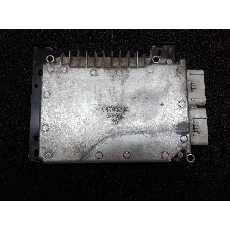 Recambio de centralita motor uce para chrysler pt cruiser (pt) 2.0 touring referencia OEM IAM 04745860 64490 