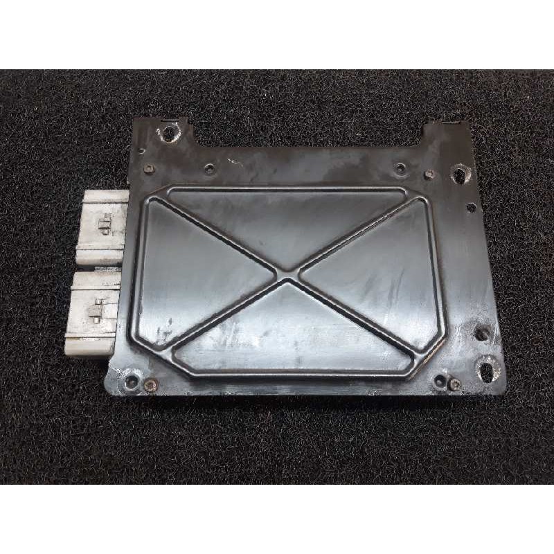Recambio de centralita motor uce para chrysler pt cruiser (pt) 2.0 touring referencia OEM IAM 04745860 64490 2