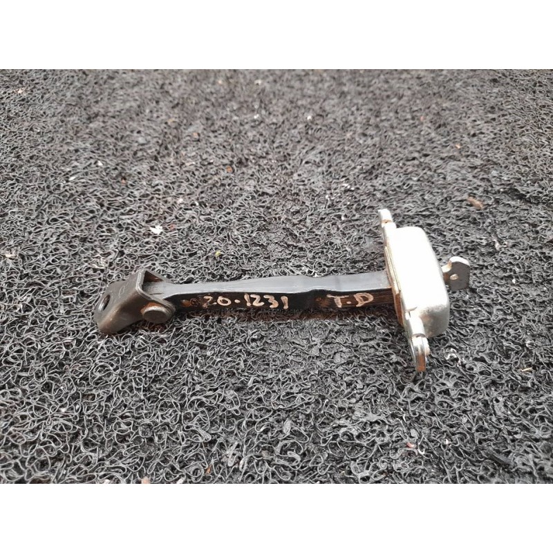 Recambio de retenedor puerta trasera derecha para hyundai i20 classic referencia OEM IAM   