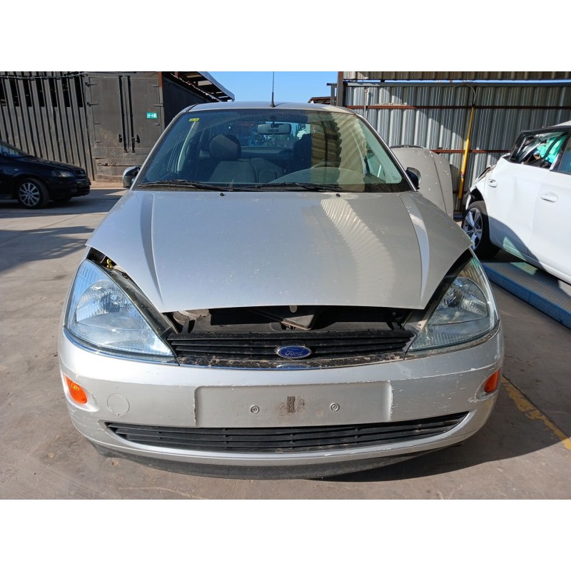 ford focus i sedán (dfw) del año 2000