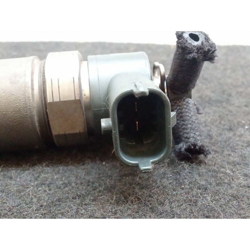 Recambio de inyector para kia rio 1.5 crdi ex1 referencia OEM IAM 0445110256  BOSCH 2