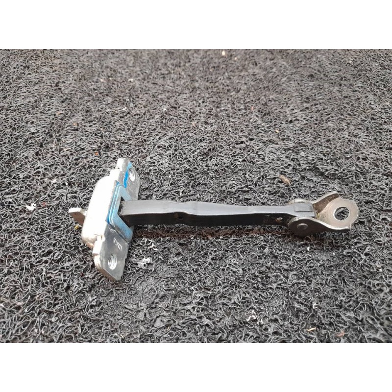 Recambio de retenedor puerta trasera izquierda para hyundai i20 classic referencia OEM IAM - Negro 2