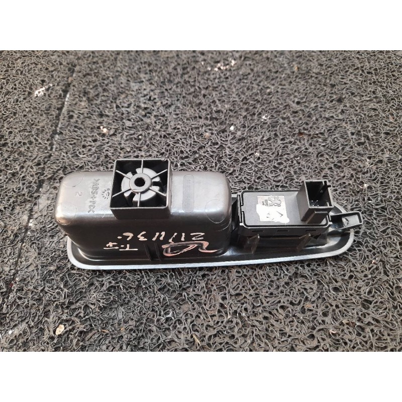 Recambio de mando elevalunas trasero izquierdo para peugeot 3008 sport pack referencia OEM IAM 96662297XT  BITRON 4