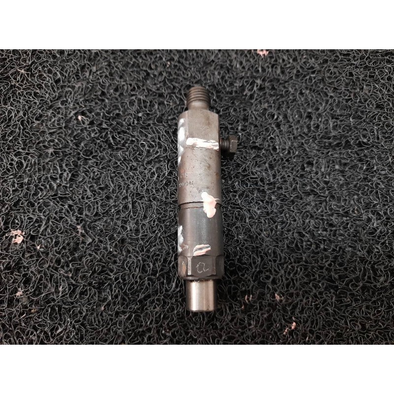 Recambio de inyector para renault master desde '98 caja cerrada, techo ''maxi'' l3h3 rs 4078 referencia OEM IAM KBE58S8  BOSCH - Blanco