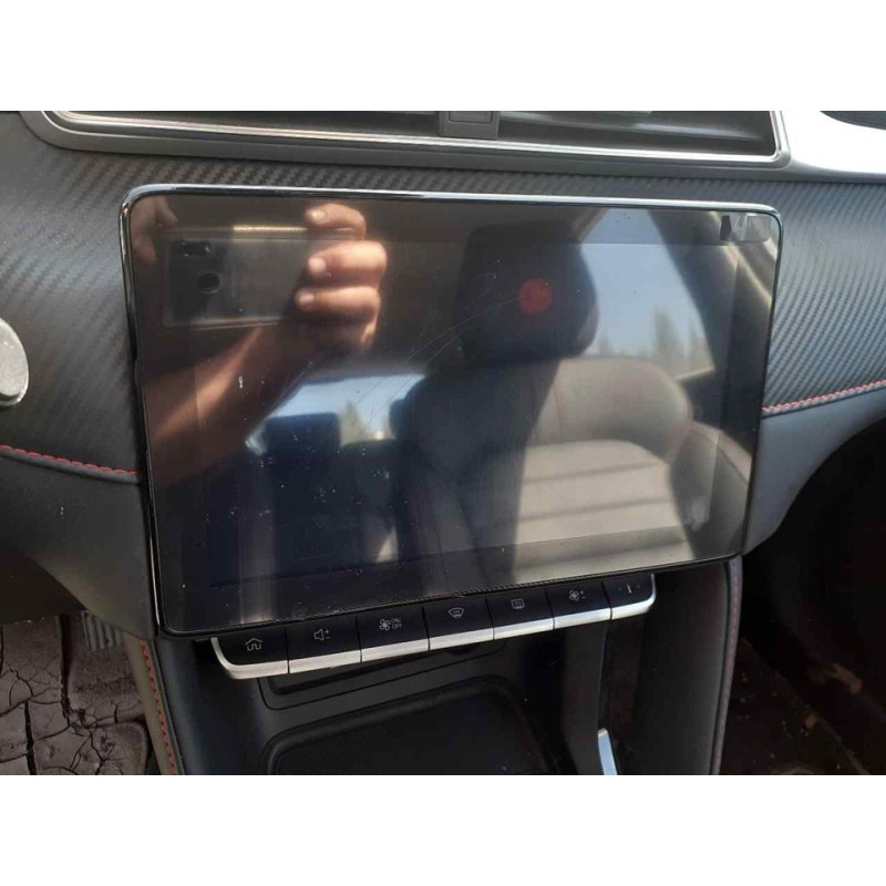 Recambio de pantalla multifuncion para mg zs luxury referencia OEM IAM - Blanco 2