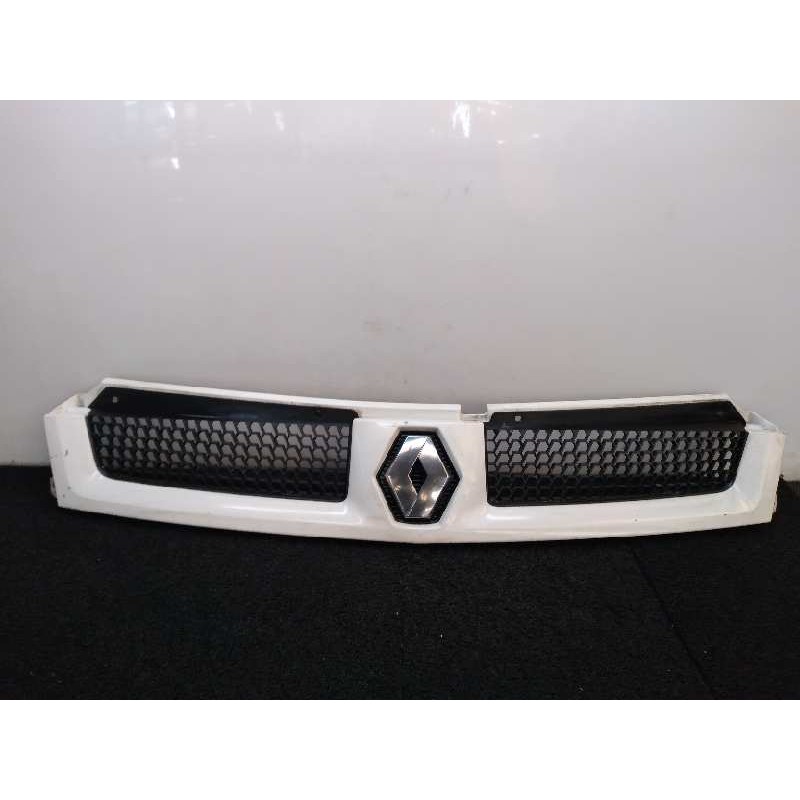 Recambio de rejilla delantera para renault master ii phase 2 caja cerrada l1h1 caja cerrada 2.8 to referencia OEM IAM - Blanco