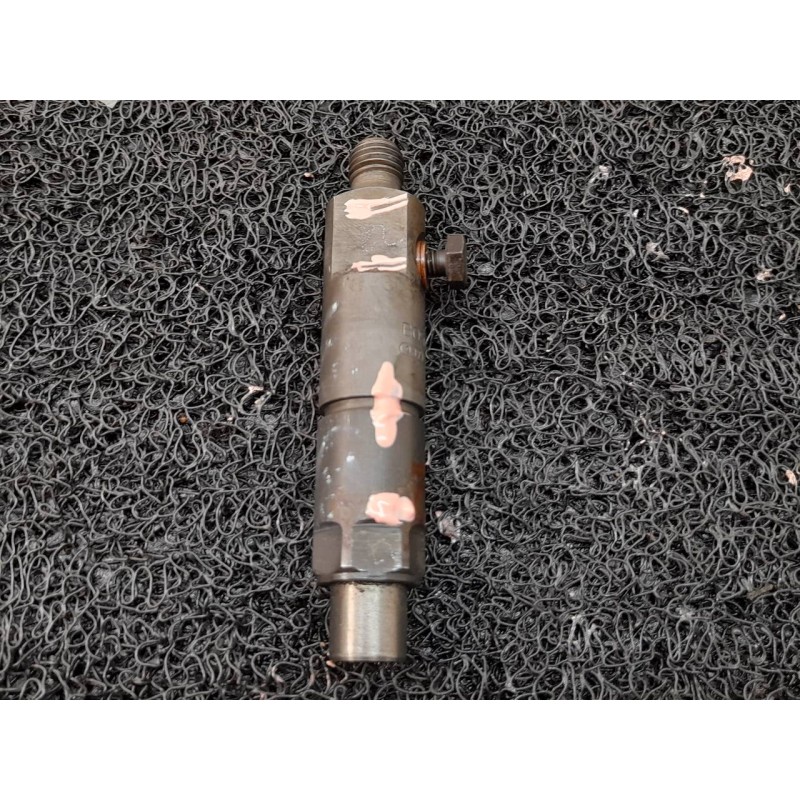 Recambio de inyector para renault master desde ´98 caja cerrada, techo ´´maxi´´ l3h3 rs 4078 referencia OEM IAM KBE58S8  BOSCH
