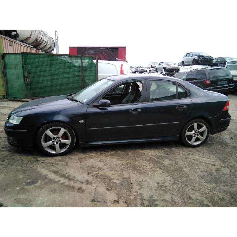 saab 9-3 berlina del año 2004
