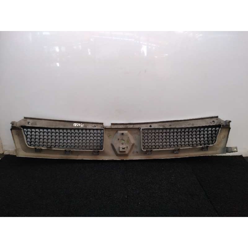 Recambio de rejilla delantera para renault master ii phase 2 caja cerrada l1h1 caja cerrada 2.8 to referencia OEM IAM - Blanco 2
