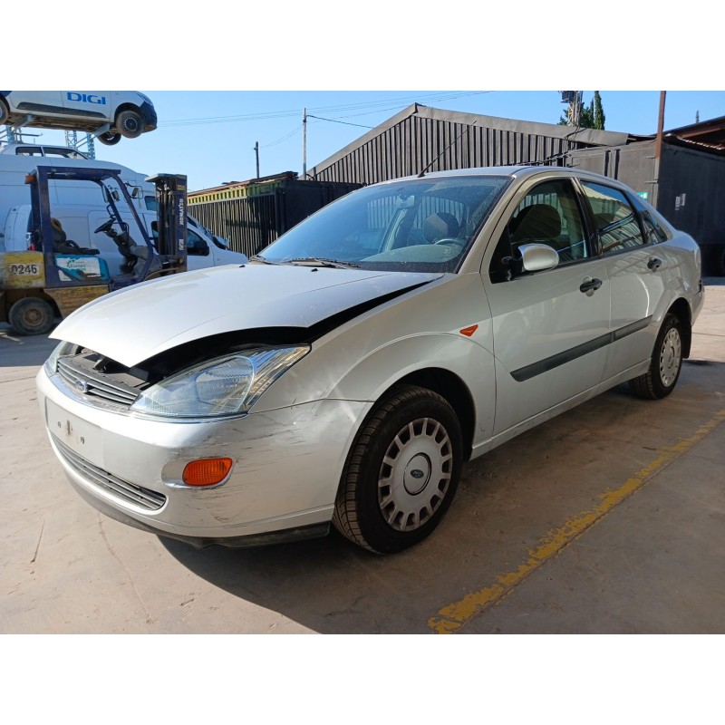ford focus i sedán (dfw) del año 2000