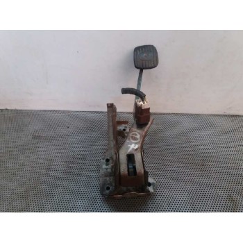 PEDAL EMBRAGUE 