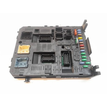 CAJA RELES / FUSIBLES 281197595 JONSON CONTROLS